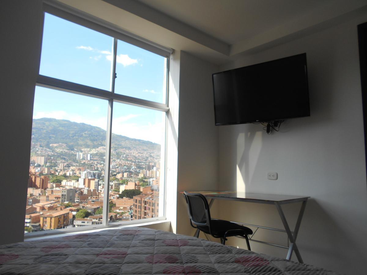 Apartasuites Av Medellin Exterior photo